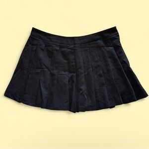 Black Pleated Mini Skirt